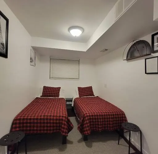 Charming 2 Bedroom With Private Entrance