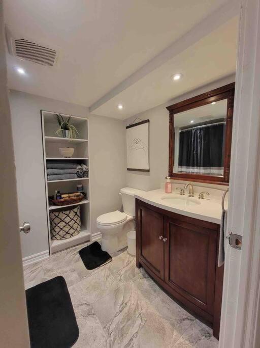 Charming 2 Bedroom With Private Entrance * Oshawa