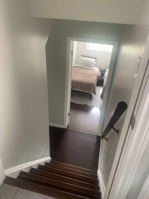 Charming 2 Bedroom With Private Entrance * Oshawa